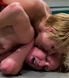 ultimate surrender kinky catfight ultimate kinky fighting female wrestling